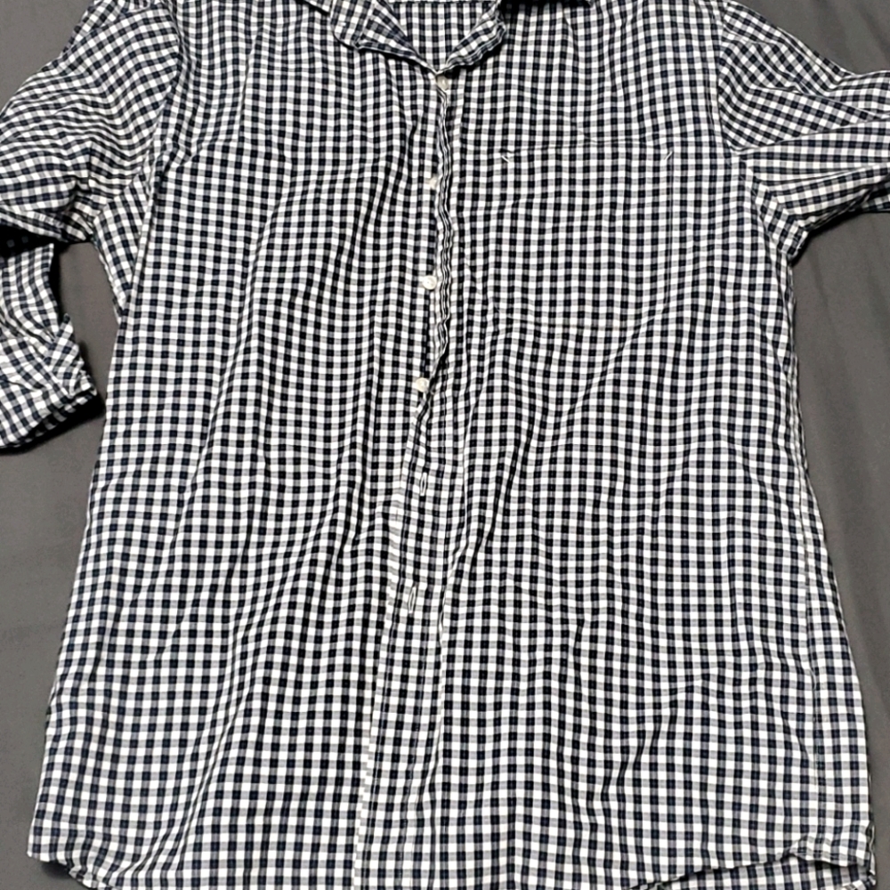 A long sleeve button up dress shirt